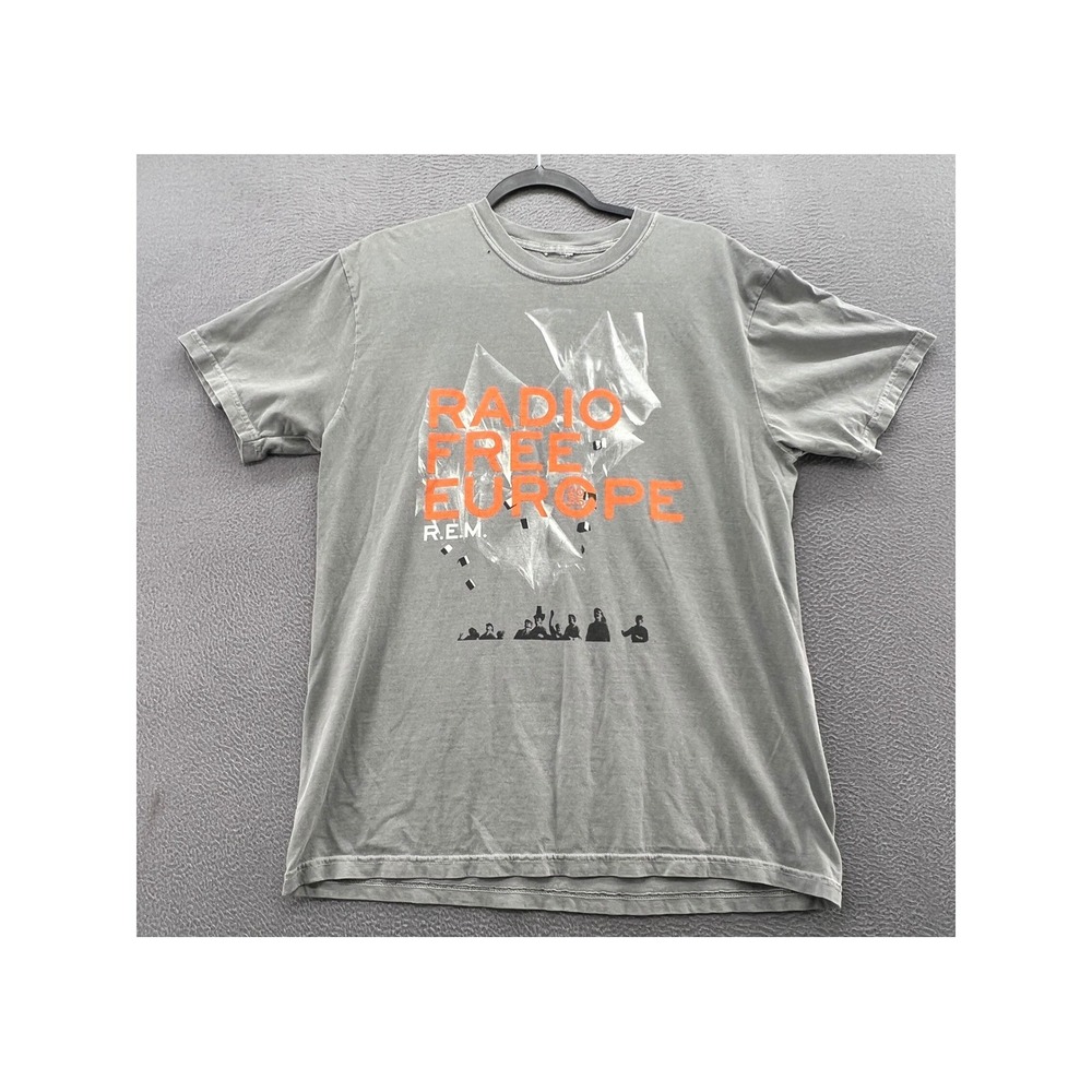 REM Radio Free Europe Band T-Shirt Mens Large Gray Short Sleeve Rock Graphic Tee